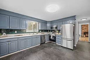 128 Quaker Meetinghouse Rd, Sandwich, MA 02537 - Photo 5