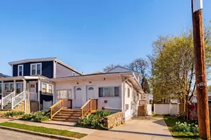 132 Dolphin Ave, Revere, MA 02151 - Photo 15