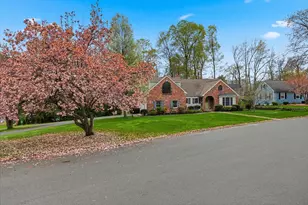 7 Brewster Rd, West Springfield, MA 01089 - Photo 5