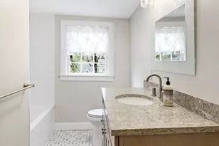 7 Brewster Rd, West Springfield, MA 01089 - Photo 37