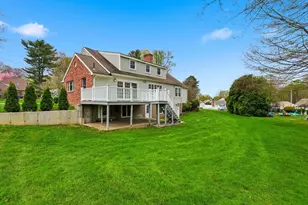 7 Brewster Rd, West Springfield, MA 01089 - Photo 9
