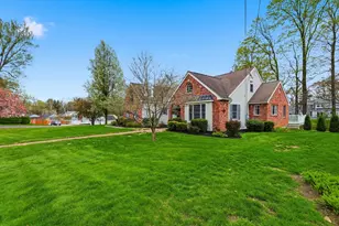 7 Brewster Rd, West Springfield, MA 01089 - Photo 3