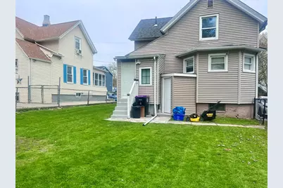 5 Vernon St, Holyoke, MA 01040 - Photo 3