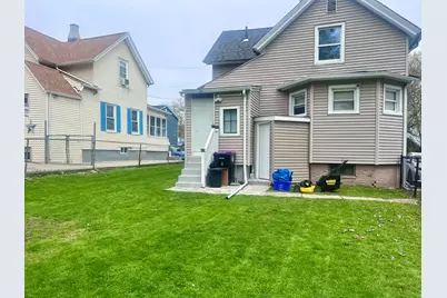 5 Vernon St, Holyoke, MA 01040 - Photo 3