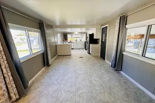 11 Lamplighter Ln, Springfield, MA 01119 - Photo 11