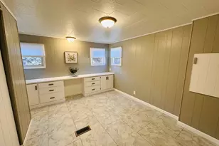 11 Lamplighter Ln, Springfield, MA 01119 - Photo 19