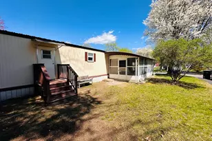 11 Lamplighter Ln, Springfield, MA 01119 - Photo 27