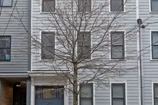 274 Sumner St, Boston, MA 02128 - Photo 19