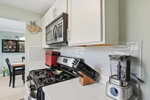152 S Main St, Uxbridge, MA 01569 - Photo 9