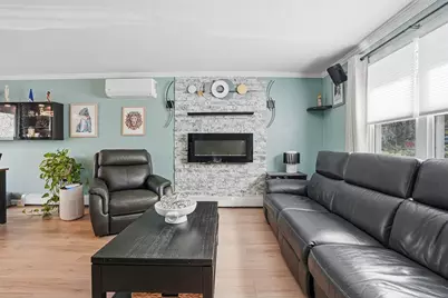 152 S Main Street, Uxbridge, MA 01569 - Photo 17