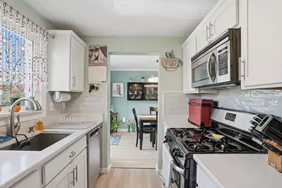152 S Main Street, Uxbridge, MA 01569 - Photo 5