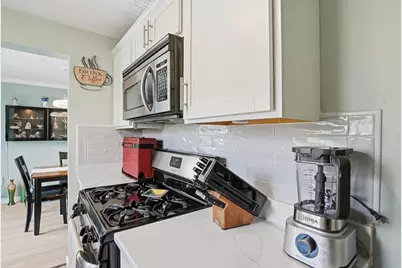 152 S Main Street, Uxbridge, MA 01569 - Photo 9