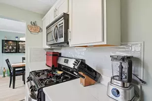 152 S Main St, Uxbridge, MA 01569 - Photo 9