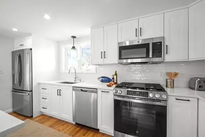 67 Montgomery Rd, Swansea, MA 02777 - Photo 7