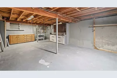 67 Montgomery Rd, Swansea, MA 02777 - Photo 23