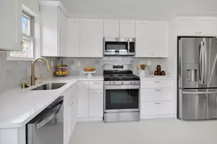 187 Colburn St, Dedham, MA 02026 - Photo 5