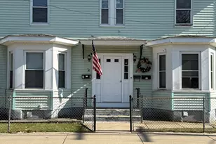 16 Hudson St, Woburn, MA 01801 - Photo 1