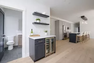 21 Tanglewood Rd, Boston, MA 02124 - Photo 3