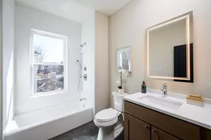 21 Tanglewood Rd, Boston, MA 02124 - Photo 21