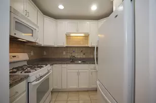 57 Broadlawn Park, Boston, MA 02132 - Photo 5