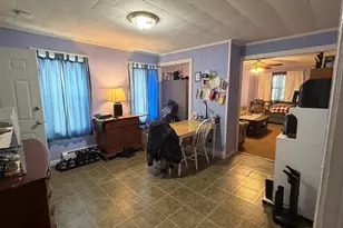 66 Hargraves St, Fall River, MA 02723 - Photo 3