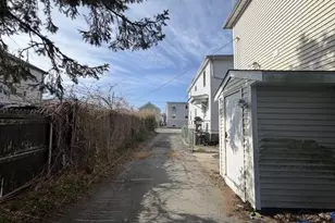66 Hargraves St, Fall River, MA 02723 - Photo 29