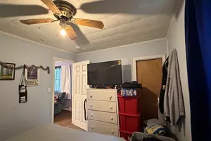 66 Hargraves St, Fall River, MA 02723 - Photo 9
