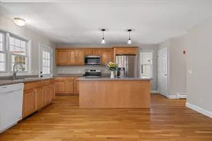 608 Church St, Northbridge, MA 01588 - Photo 5
