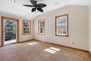 608 Church St, Northbridge, MA 01588 - Photo 15