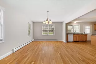 608 Church St, Northbridge, MA 01588 - Photo 13