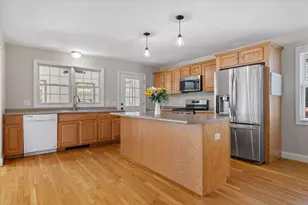 608 Church St, Northbridge, MA 01588 - Photo 3