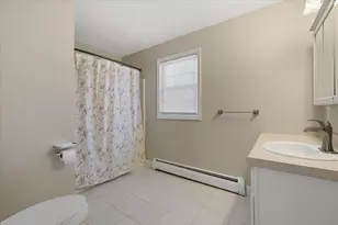 608 Church St, Northbridge, MA 01588 - Photo 25