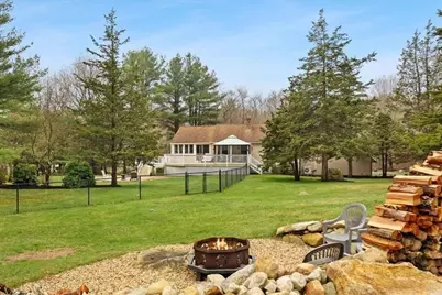 70-R Milk St, Blackstone, MA 01504 - Photo 11