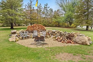 70R Milk St, Blackstone, MA 01504 - Photo 7