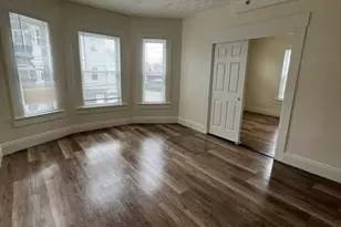 11 Lilley Ave, Lowell, MA 01850 - Photo 9