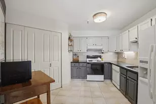 235 State St, Springfield, MA 01103 - Photo 17