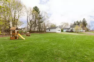 46 Berkley St, Pittsfield, MA 01201 - Photo 25