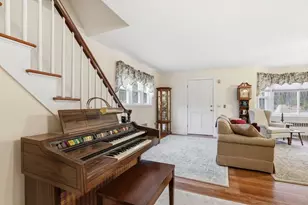 115 Ashby State Rd, Fitchburg, MA 01420 - Photo 11