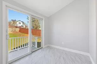 185 Suffolk Ave, Revere, MA 02151 - Photo 21