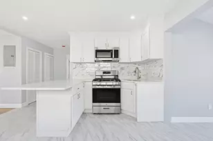 185 Suffolk Ave, Revere, MA 02151 - Photo 3