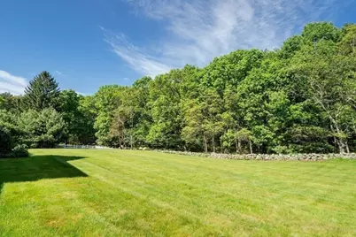 2 Stonegate Ln, Dover, MA 02030 - Photo 3