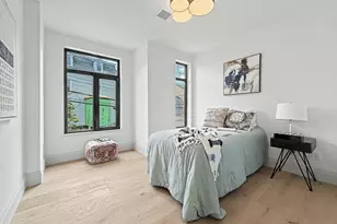 34 Oak St, Boston, MA 02136 - Photo 15