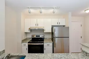 534 Beacon St, Boston, MA 02215 - Photo 5