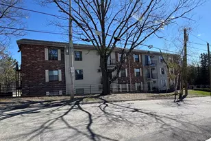 10 Hemans St, Worcester, MA 01605 - Photo 3