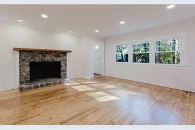 28 Indian Neck Rd, Wareham, MA 02571 - Photo 11