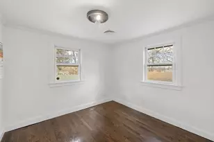 9 Glen Ave, Burlington, MA 01803 - Photo 11