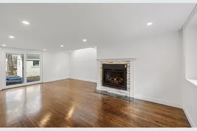 9 Glen Ave #A, Burlington, MA 01803 - Photo 5