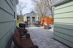 108 Caswell St, New Bedford, MA 02745 - Photo 7