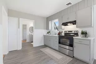 464 Central St, Leominster, MA 01453 - Photo 3
