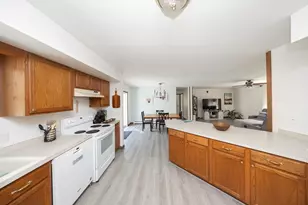2266 Old Turnpike Rd, Oakham, MA 01068 - Photo 15